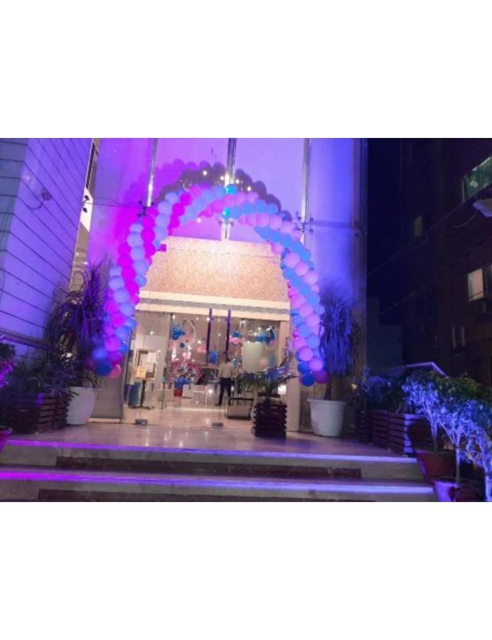 Hotel D Grand, 바레일리 외부 사진